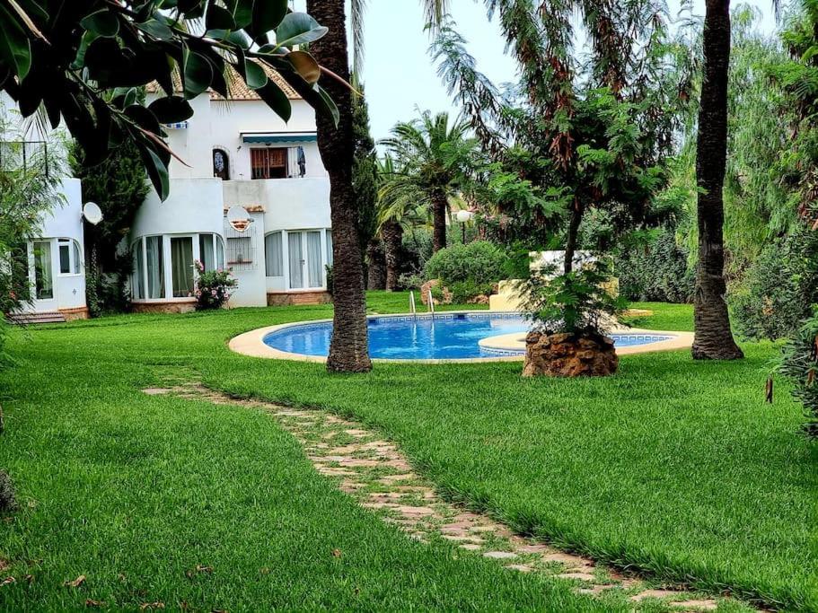 Cozy Studio In دينايا المظهر الخارجي الصورة