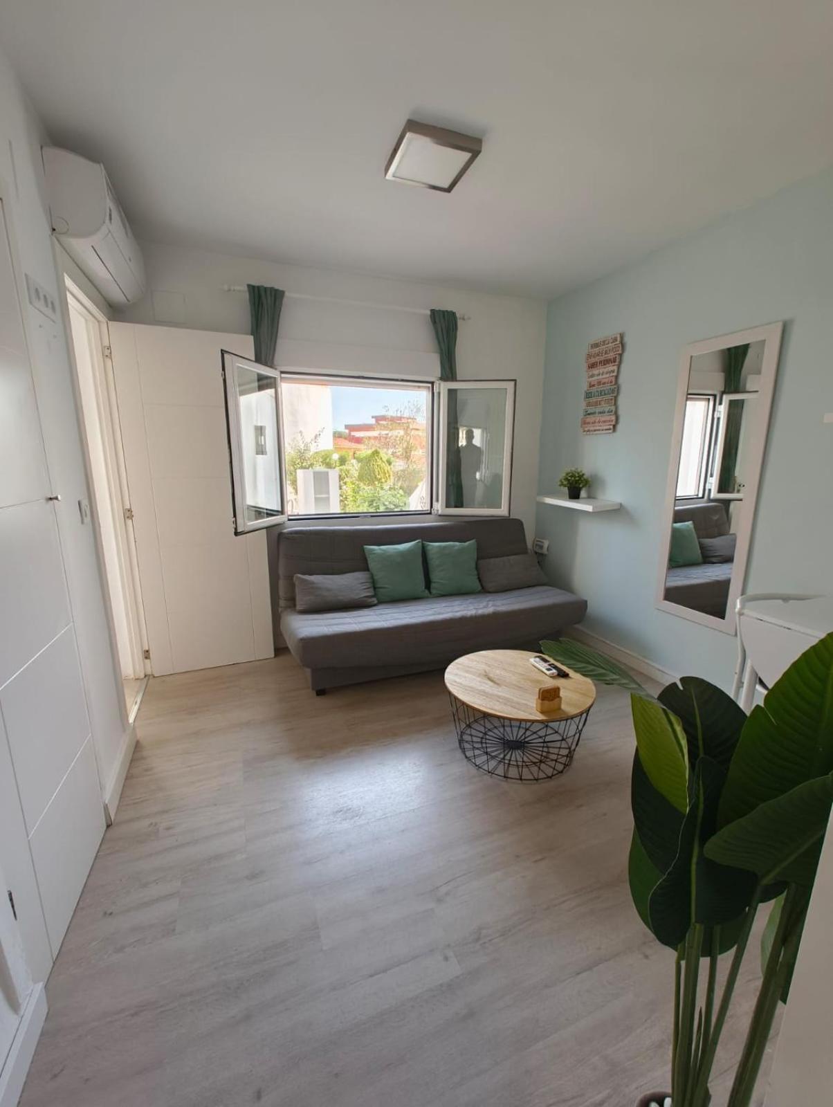 Cozy Studio In دينايا المظهر الخارجي الصورة