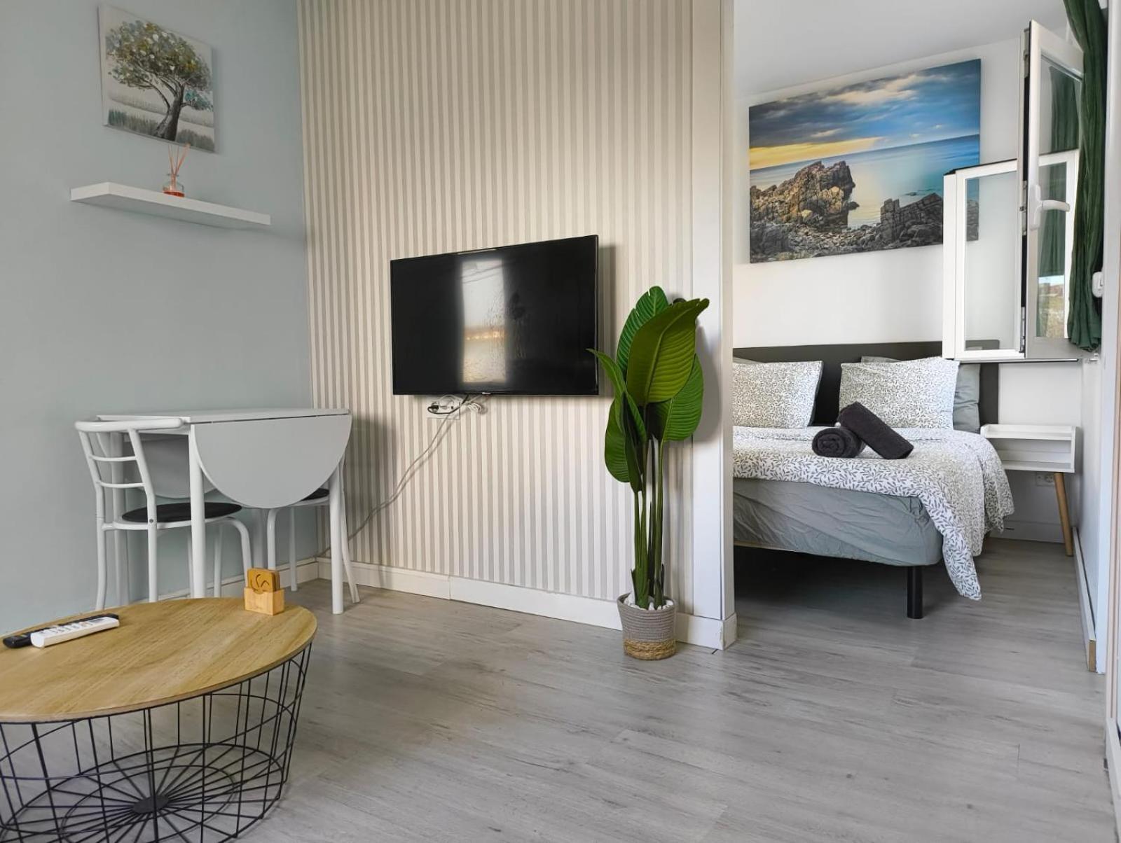 Cozy Studio In دينايا المظهر الخارجي الصورة